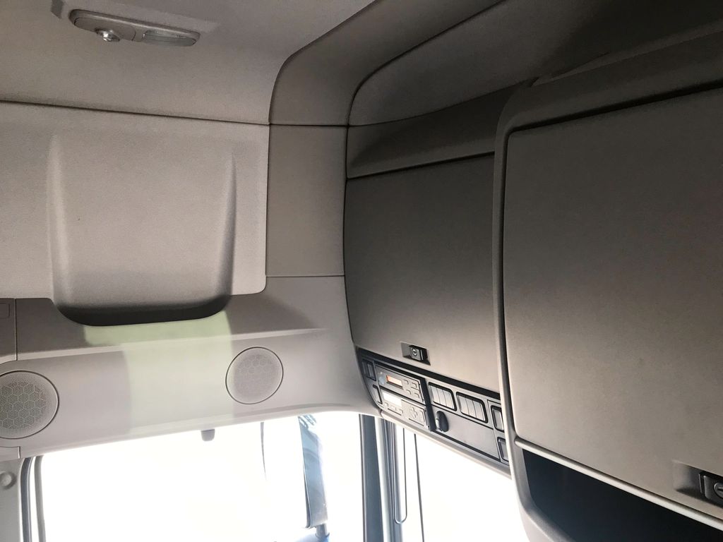 DAF XF 480 FT SSC, TraXon, ZF Intarder, Low Deck - Photo 13