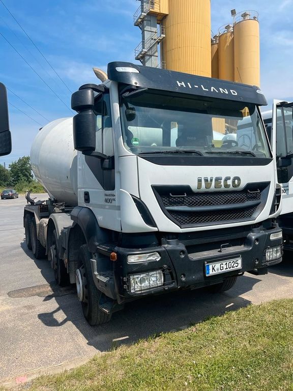 Iveco Trakker 8x4 - Photo 2