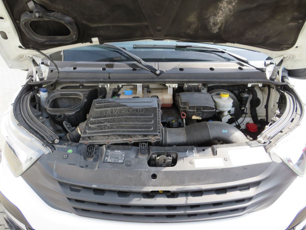 Iveco Daily 35S18 - Photo 20