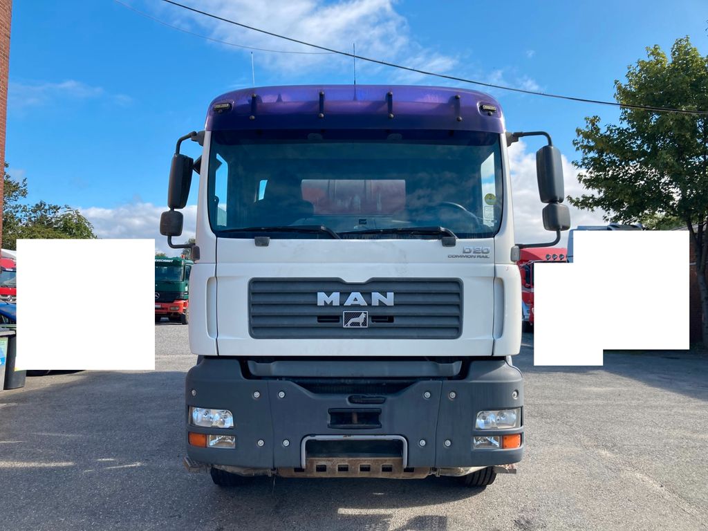 MAN TGA 32.390 Liebherr-Aufbau - Photo 4