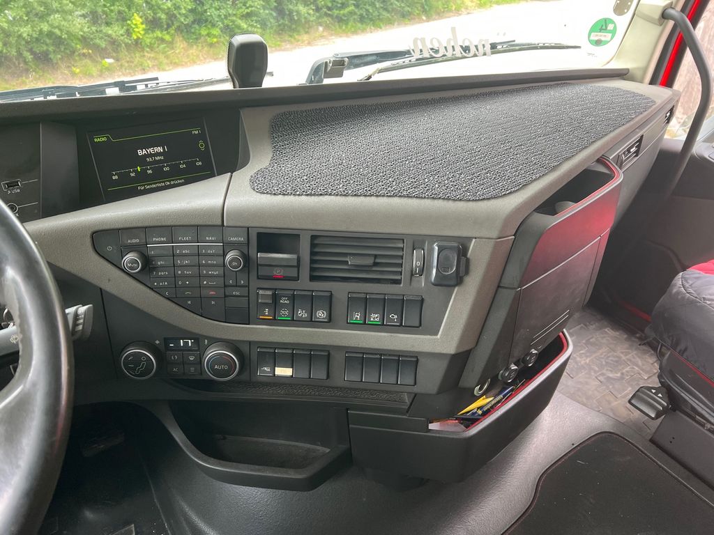 Volvo FH500 - Photo 9