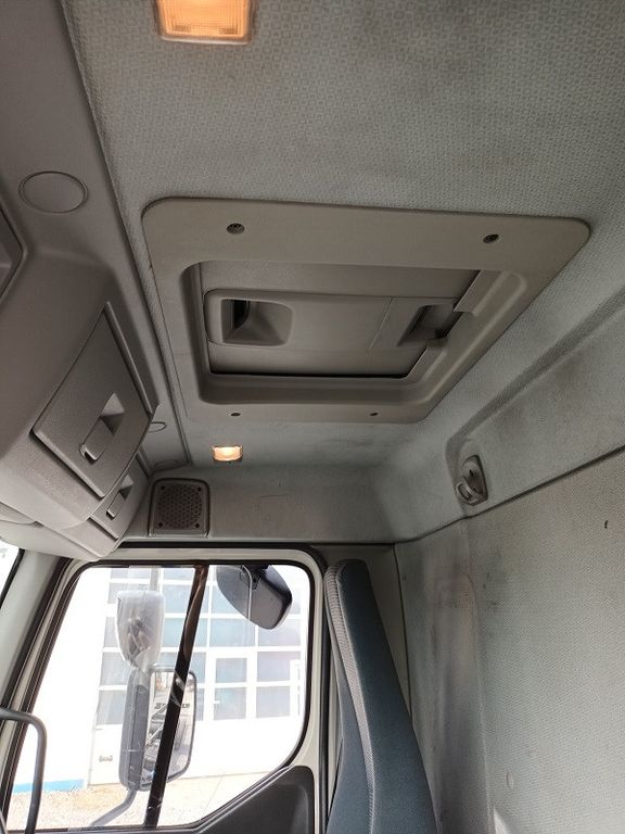 Volvo FL 12 -240 Chassis 11,9 to Klima 4x2 - Photo 8