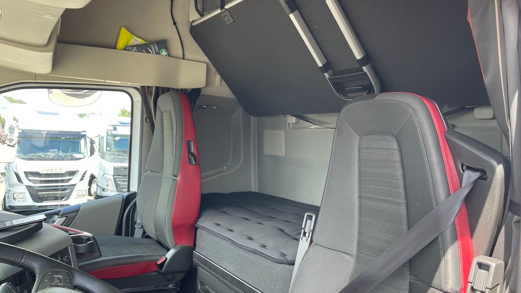 Volvo FH 420 LOWDECK MEGA GLOBETROTTER NUR 250.000 KM - Photo 14