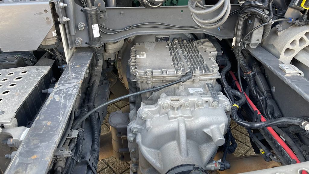 Volvo FH 420 LOWDECK MEGA GLOBETROTTER NUR 250.000 KM - Photo 19