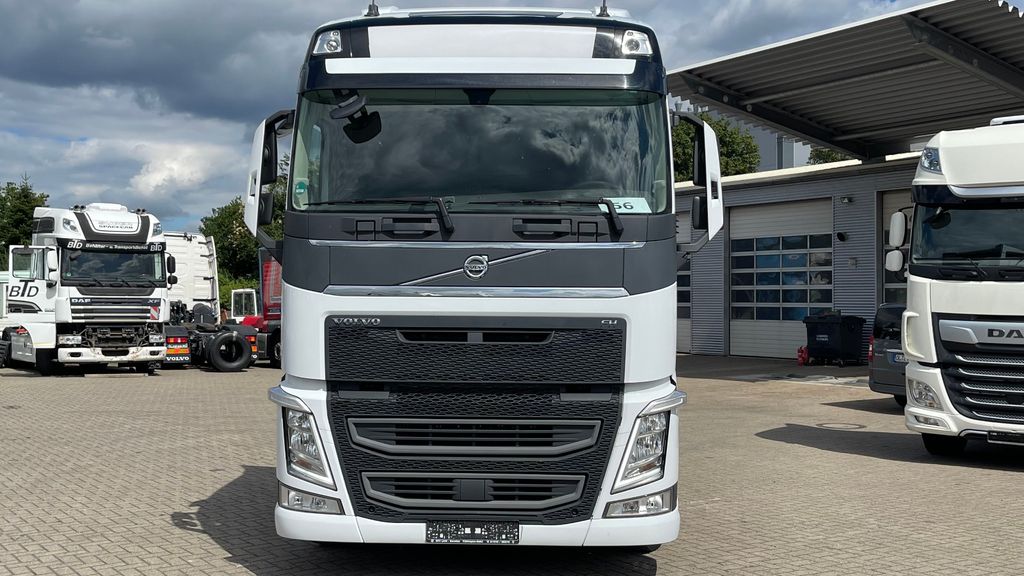 Volvo FH 420 LOWDECK MEGA GLOBETROTTER NUR 250.000 KM - Photo 3