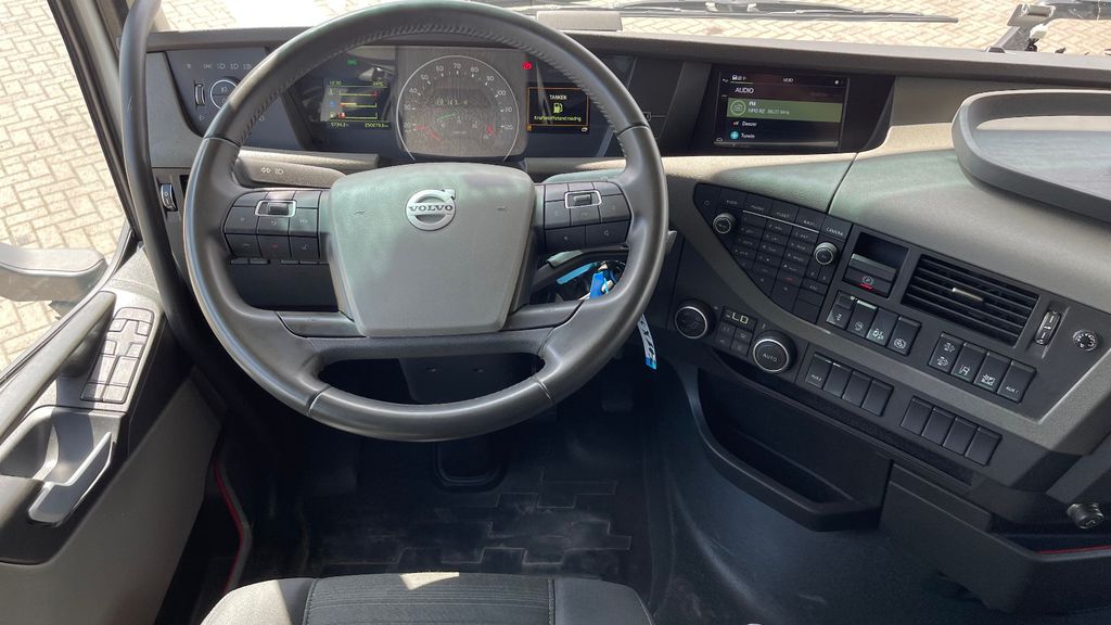 Volvo FH 420 LOWDECK MEGA GLOBETROTTER NUR 250.000 KM - Photo 10