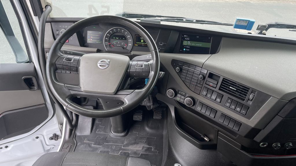 Volvo FH 420 LOWDECK MEGA GLOBETROTTER ACC FEB+ - Photo 13