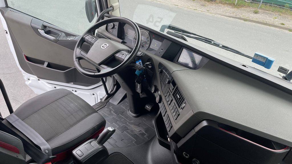 Volvo FH 420 LOWDECK MEGA GLOBETROTTER ACC FEB+ - Photo 32