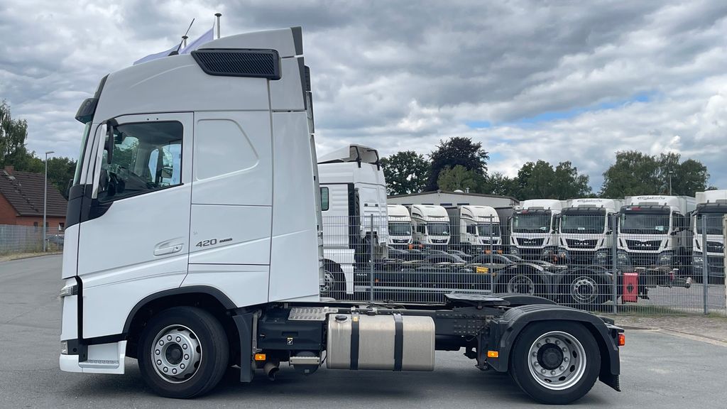 Volvo FH 420 LOWDECK MEGA GLOBETROTTER ACC FEB+ - Photo 9