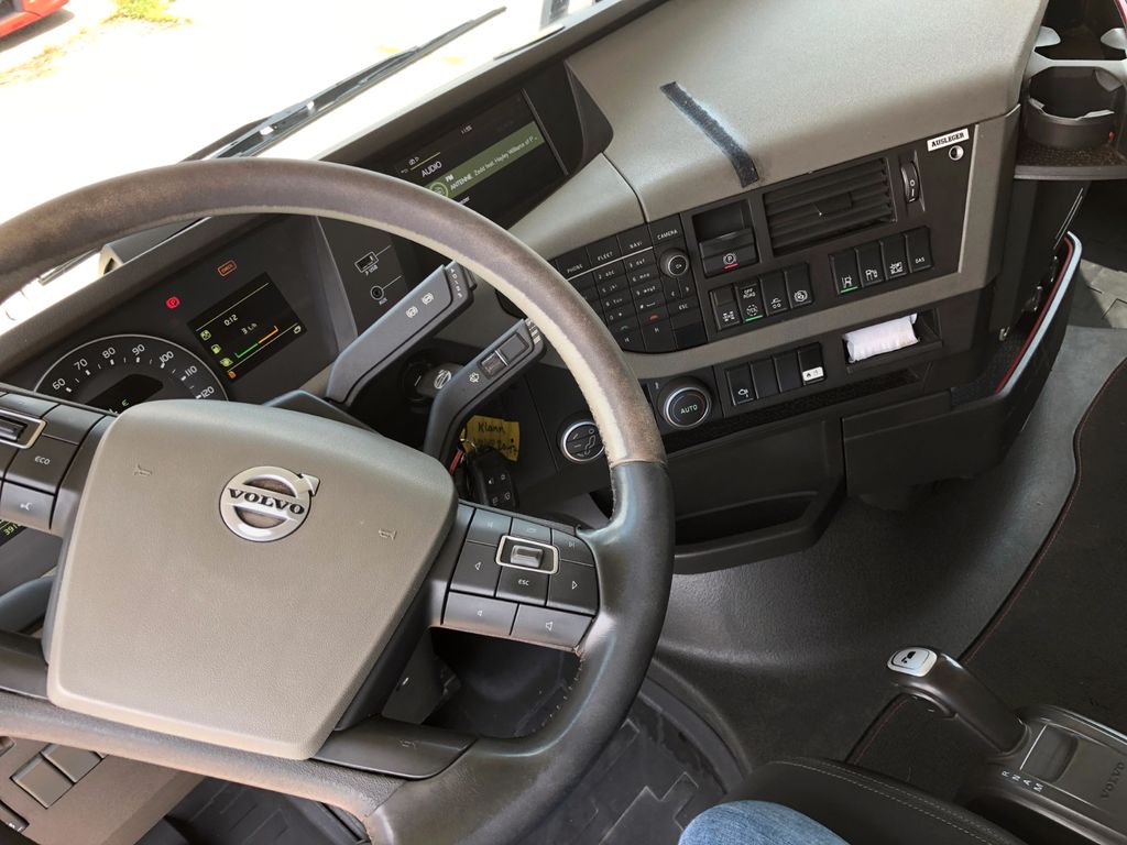 Volvo FH 13 540 Kran Tajfun LIV L 130K 83 mit Kabine - Photo 17